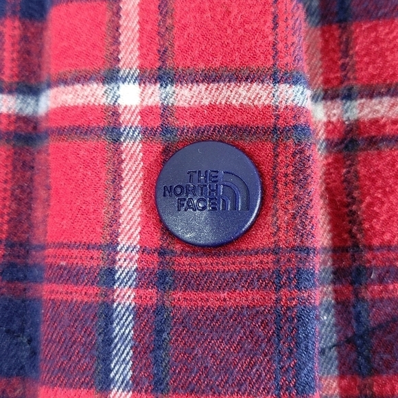 The North Face 700 Puffer Vest Women Size M Goose Down Zip Snaps Red Navy Plaid - Picture 7 of 14